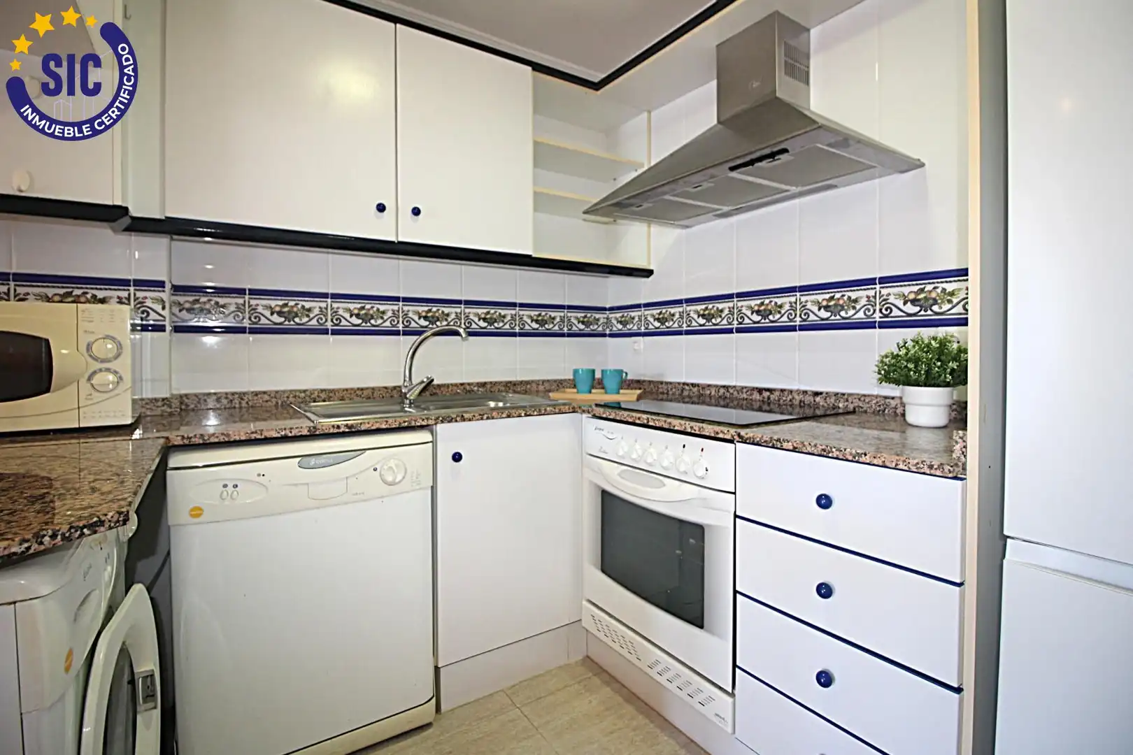 Cuina de Apartament en venda en Oropesa del Mar / Orpesa amb Aire condicionat, Terrassa i Moblat