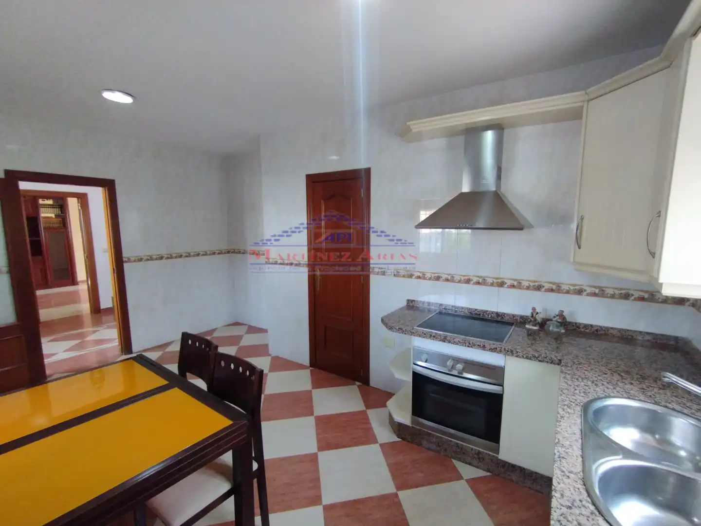 Kitchen of Houses for sale in Fuerte del Rey  with Private garden, Terrace and Balcony