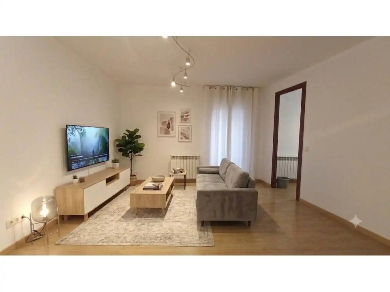 Sala de estar de Piso en venta en Avià con Aire acondicionado, Calefacción y Parquet