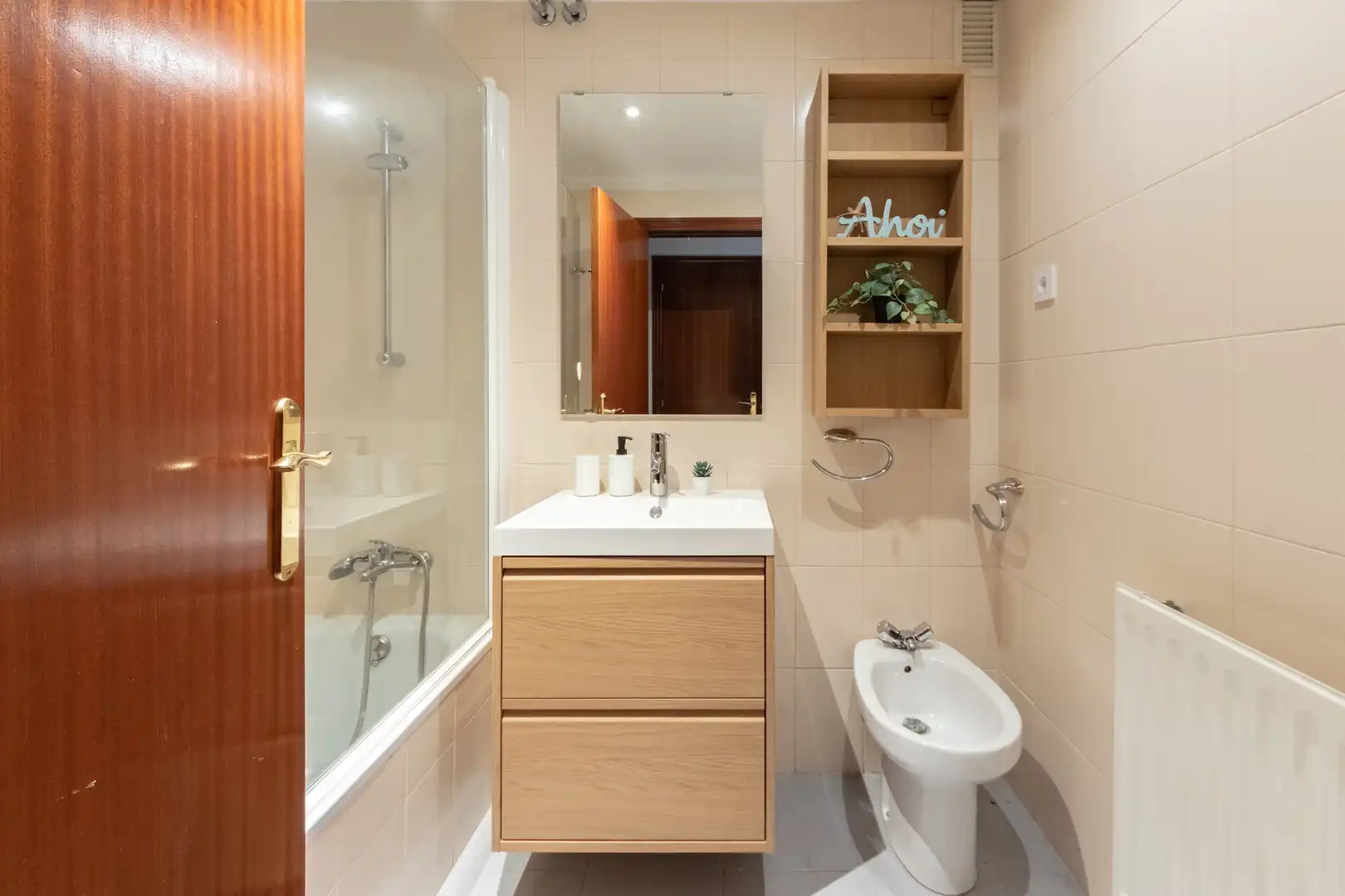Baño de Piso en venta en Otxarkoaga - Txurdinaga