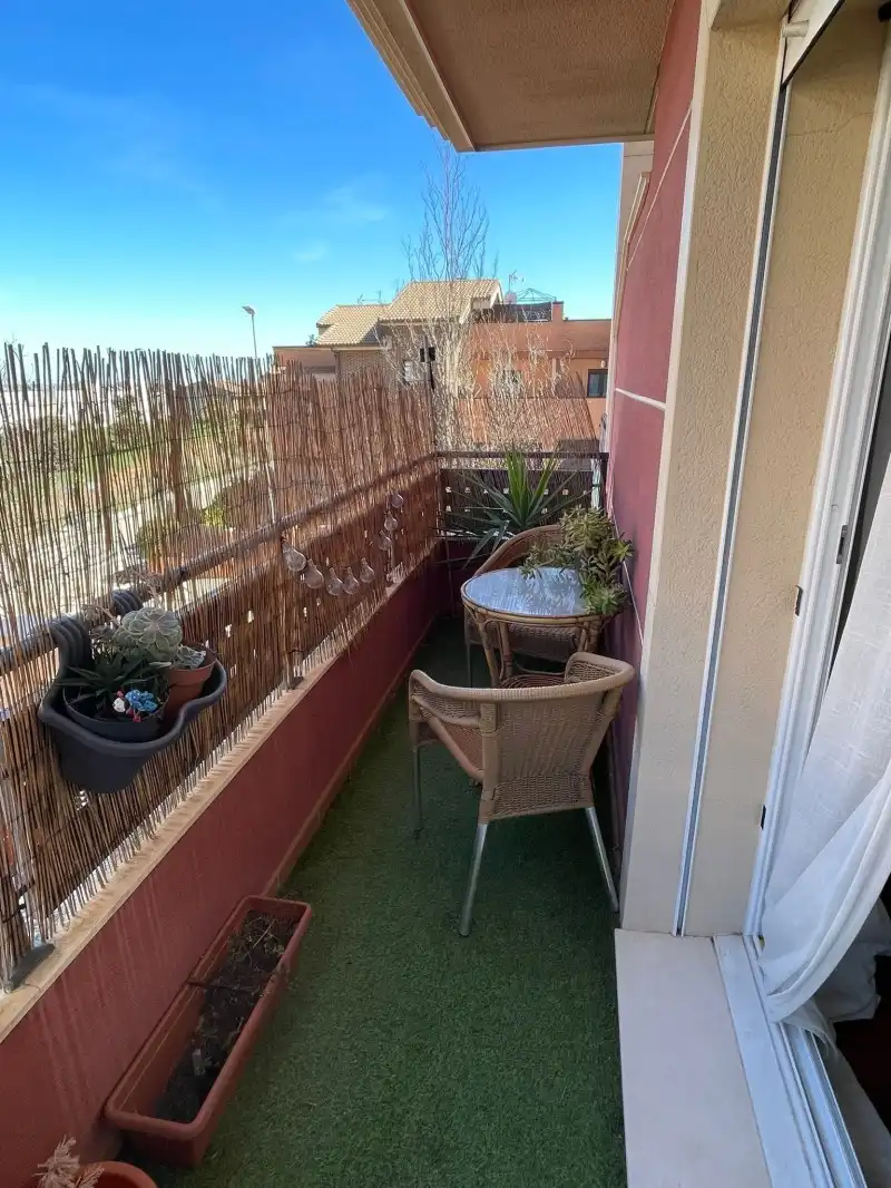 Flat with pool to rent in Montesol - Mejostilla