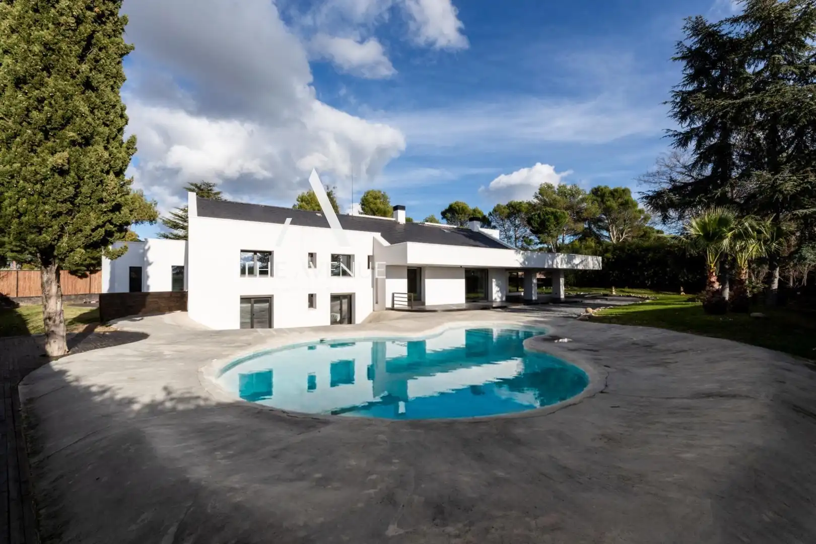 Piscina de Casa o chalet en venta en Boadilla del Monte con Calefacción, Jardín privado y Terraza