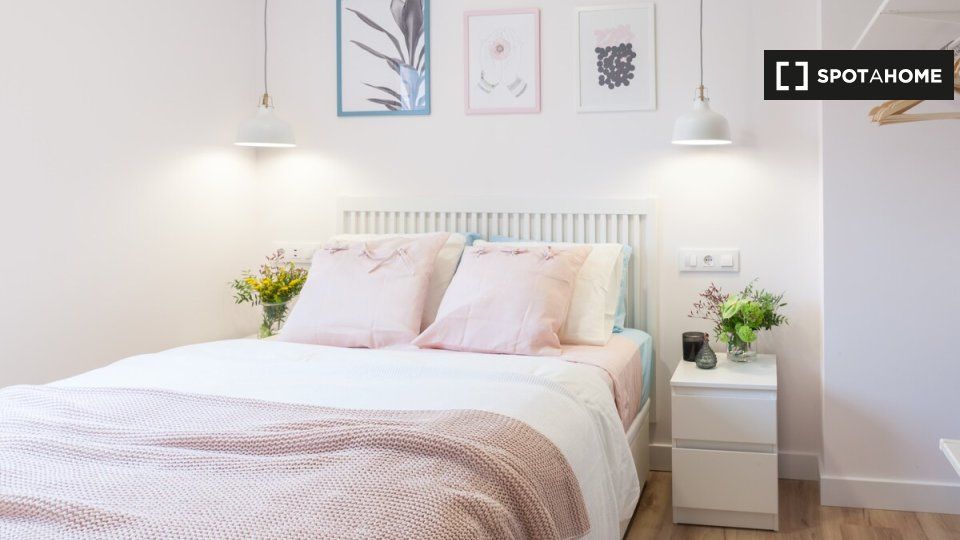 Bedroom of Flat to rent in  Madrid Capital  with Air Conditioner, Heating and Furnished