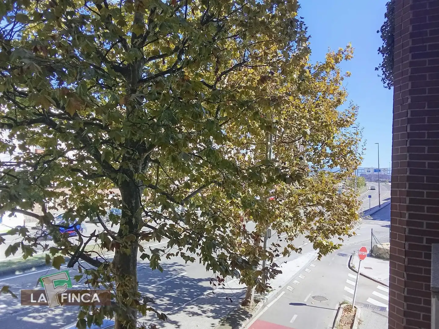 Vista exterior de Pis en venda en Gijón  amb Calefacció, Parquet i Moblat