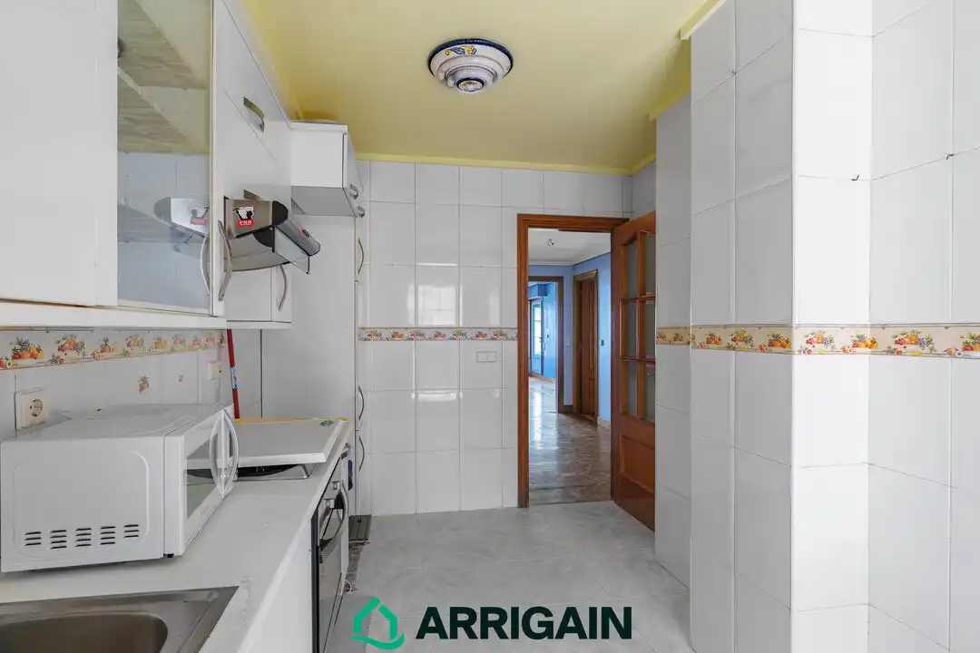 Cocina de Piso en venta en Donostia - San Sebastián  con Calefacción, Terraza y Trastero