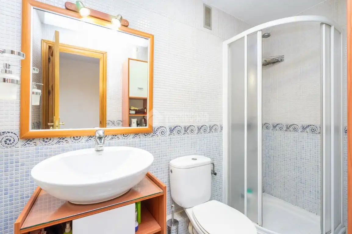 Baño de Piso en venta en Coslada con Aire acondicionado y Calefacción