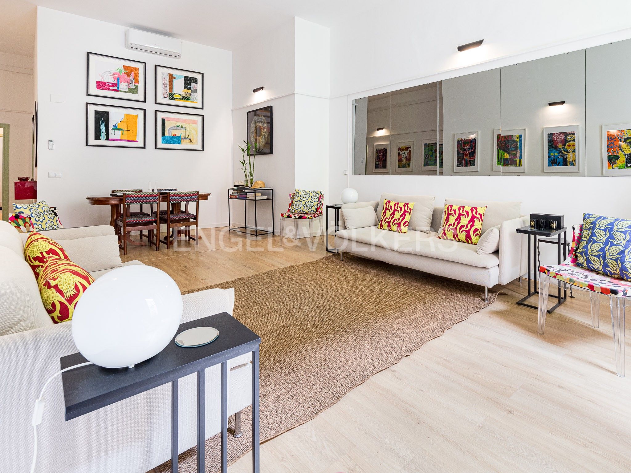 Sala de estar de Apartamento de alquiler en  Barcelona Capital con Aire acondicionado, Calefacción y Trastero