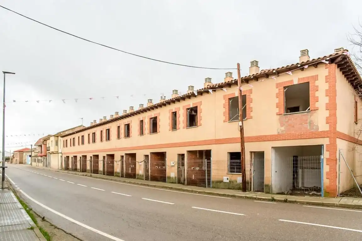 Exterior view of Buildings for sale in Villafáfila