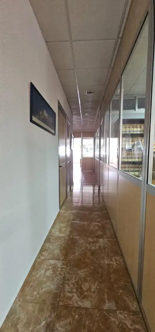 Local comercial en alquiler en Avenida Primero de Mayo, imagen 8