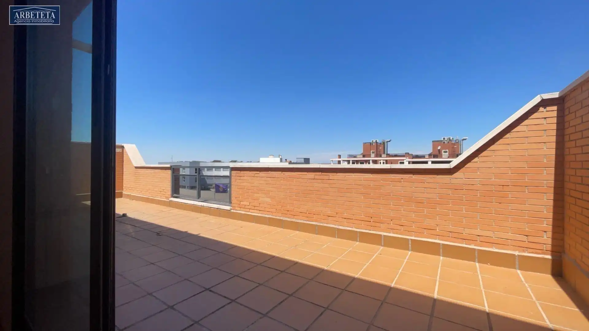 Terraza de Ático en venta en Guadalajara con Calefacción, Terraza y Trastero
