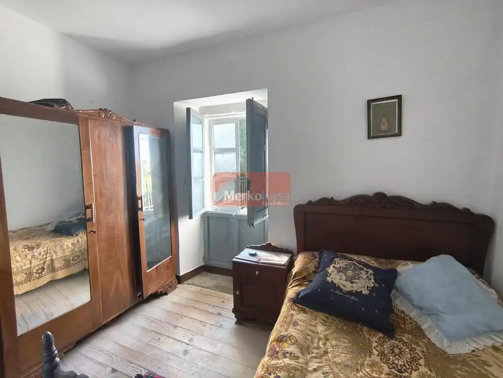 Habitación de Finca rústica en venta en Lugo con Terraza y Amueblado