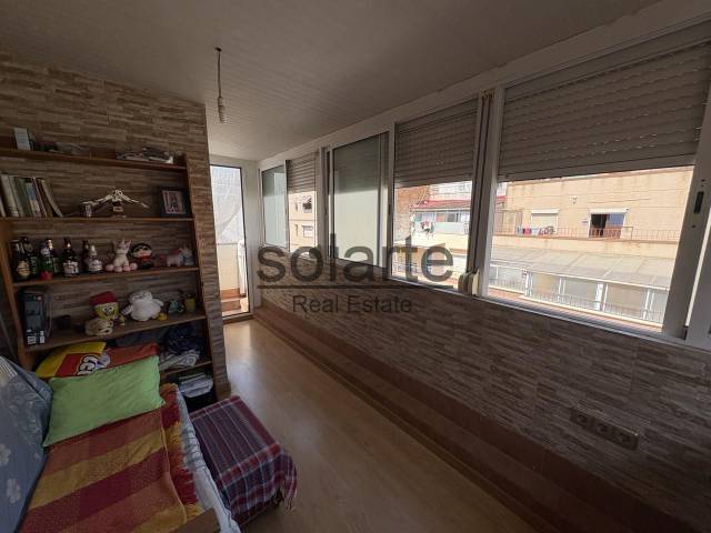 Piso en Venta en Carrer Mina en Pubilla Cases