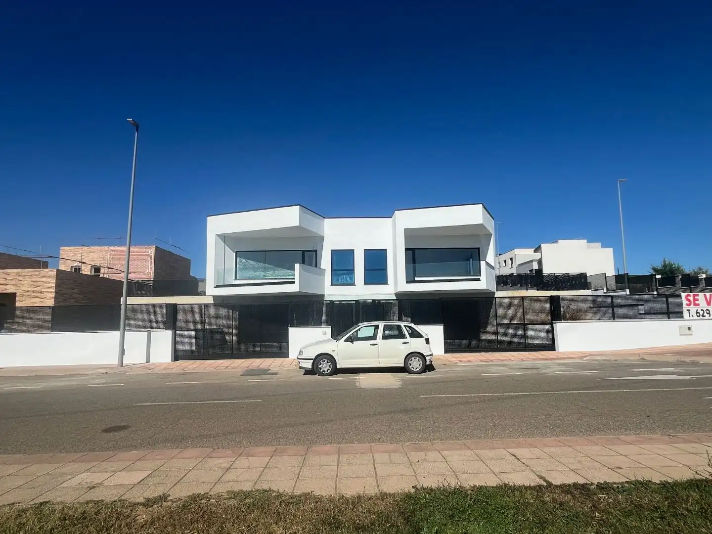 Adossat en venda a Calle Jorge Guillén 59, imagen 4