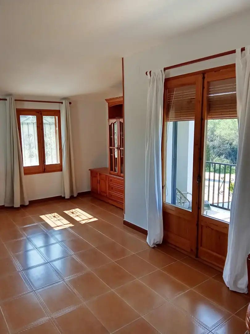 Sala d'estar de Casa o xalet en venda en Sant Llorenç d'Hortons amb Calefacció, Jardí privat i Terrassa