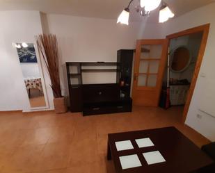 Living room of Flat to rent in  Granada Capital  with Air Conditioner and Balcony