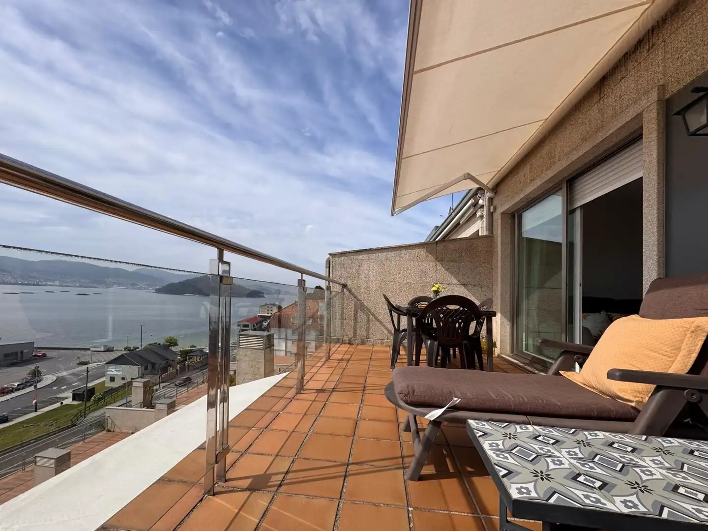 Terraza de Piso de alquiler en Poio con Calefacción, Terraza y Amueblado