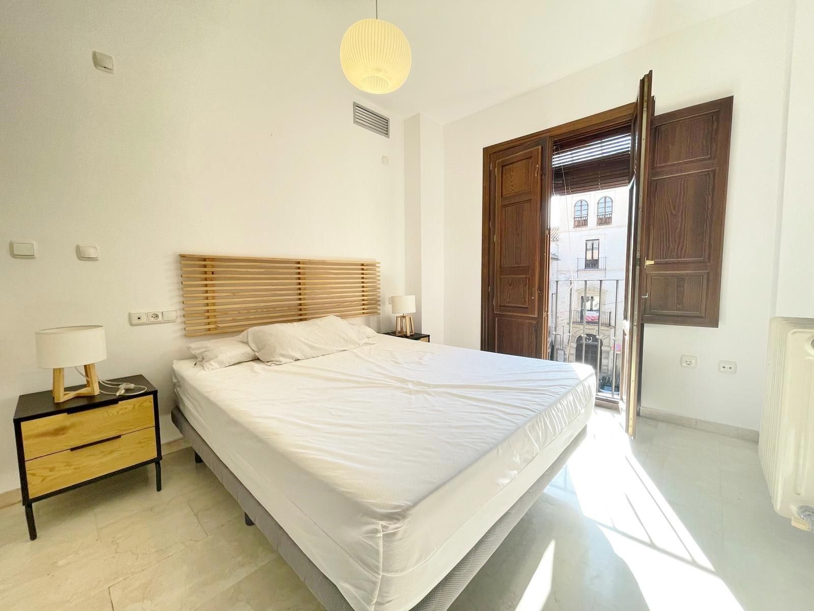 Bedroom of Apartment to rent in  Granada Capital  with Air Conditioner, Heating and Terrace