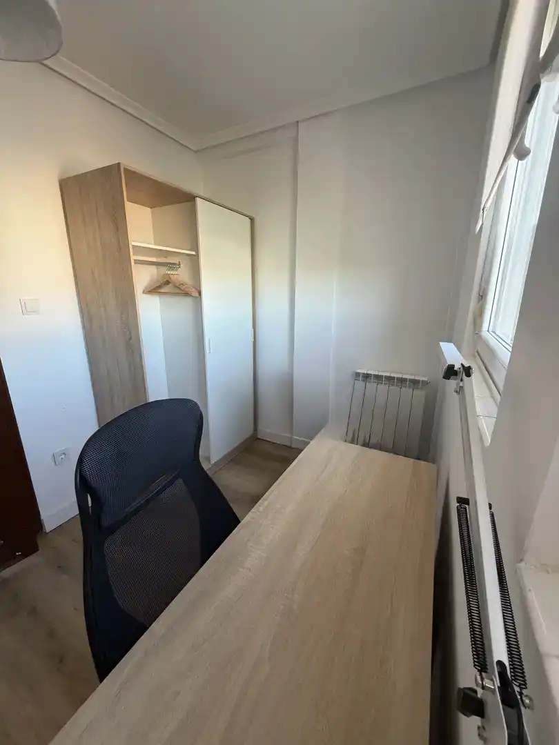 Habitación de Piso para compartir en Valladolid con Parquet, Amueblado y Balcón