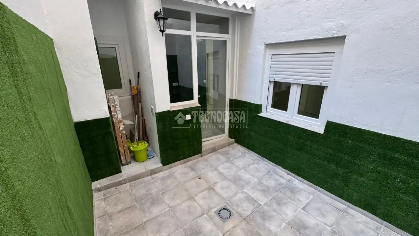 Vista exterior de Piso en venta en Málaga