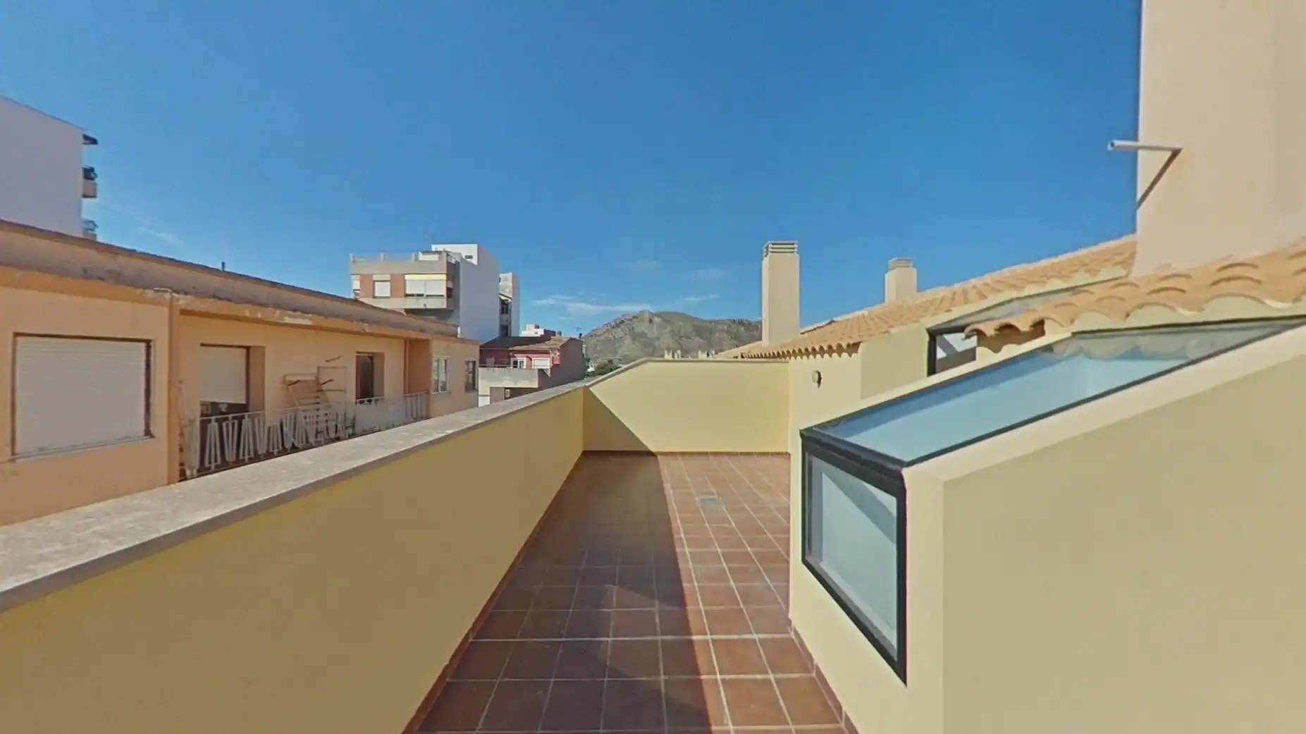 Terrassa de Casa o xalet en venda en Elda amb Aire condicionat