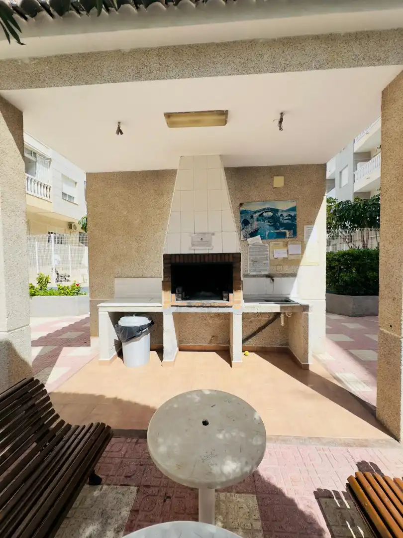 Wohnung zum Verkauf in Torrevieja mit Klimaanlage, Heizung und Möbliert