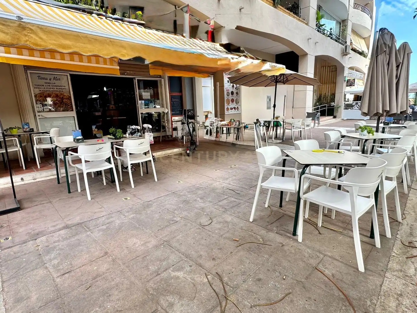 Local comercial en traspaso en Avenida Gamonal, Benalmádena, Spain