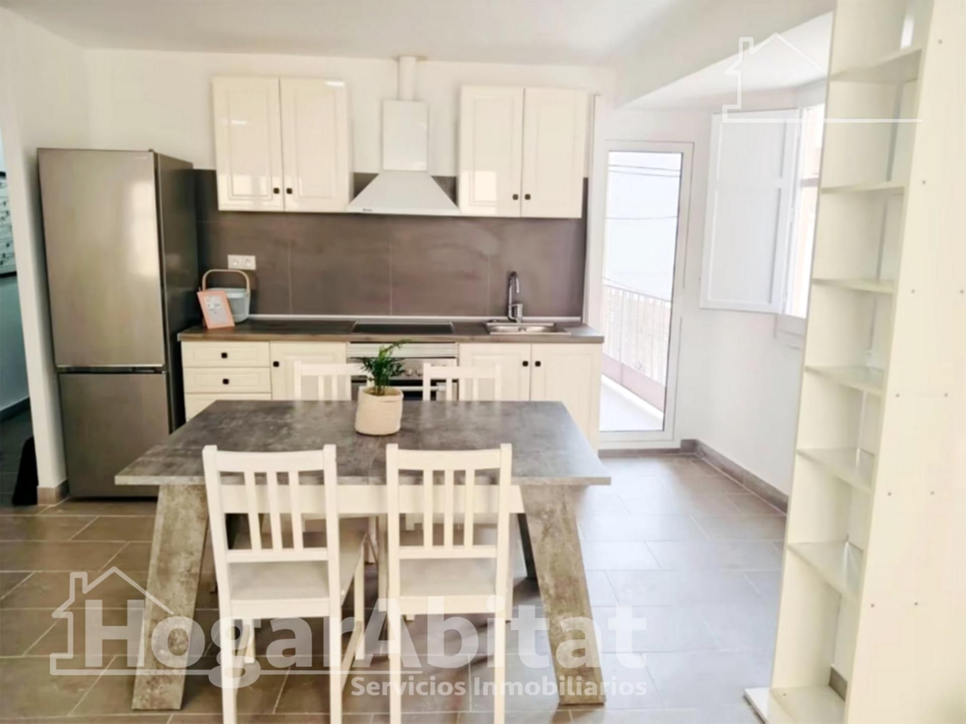 Cocina de Piso en venta en Torrent con Trastero, Amueblado y Balcón