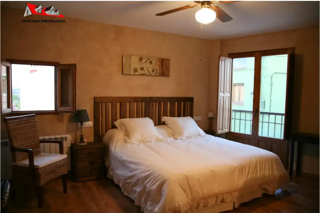 Habitación de Dúplex en venta en Chinchilla de Monte-Aragón con Calefacción, Amueblado y Microondas