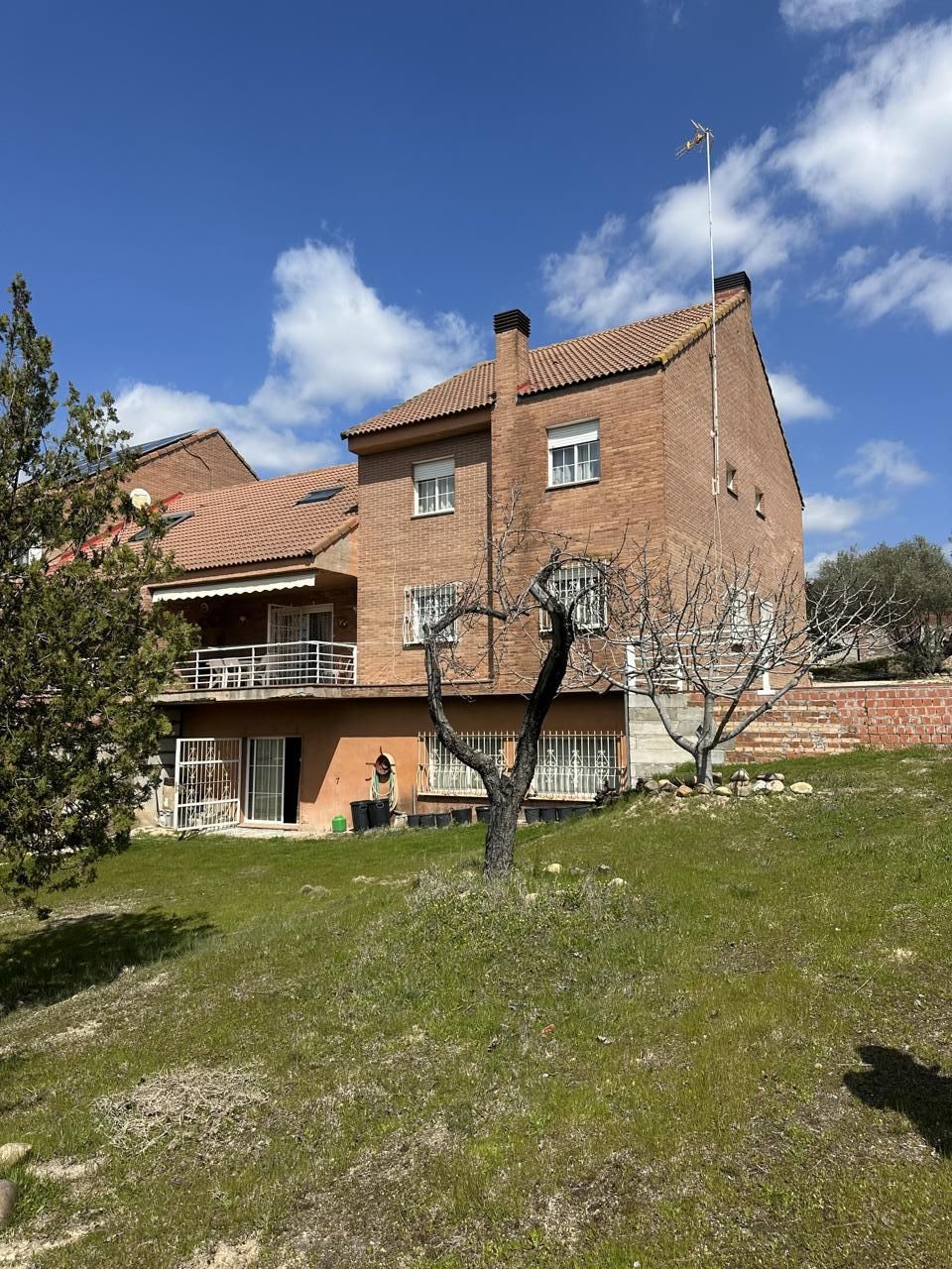 Exterior view of House or chalet for sale in Las Rozas de Madrid  with Air Conditioner, Heating and Private garden