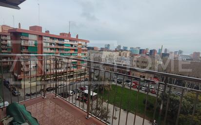 Vista exterior de Pis en venda en  Barcelona Capital amb Aire condicionat i Balcó