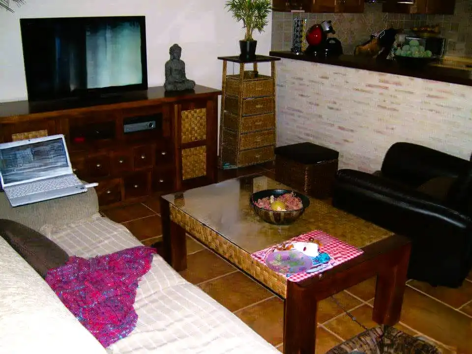 Sala de estar de Casa adosada en venta en Torrevieja con Aire acondicionado, Terraza y Amueblado