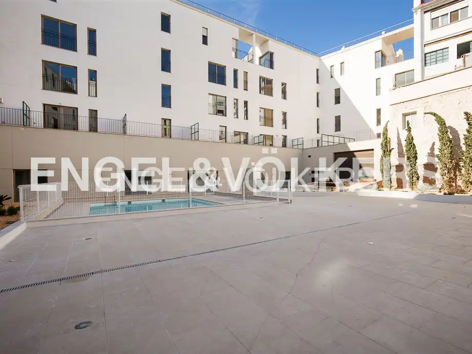 Terraza de Ático en venta en Valencia con Aire acondicionado, Calefacción y Jardín privado