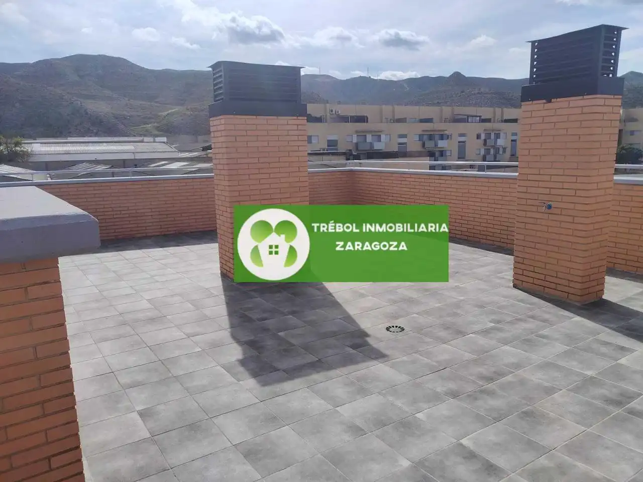 Terraza de Piso en venta en Cadrete con Aire acondicionado, Calefacción y Terraza