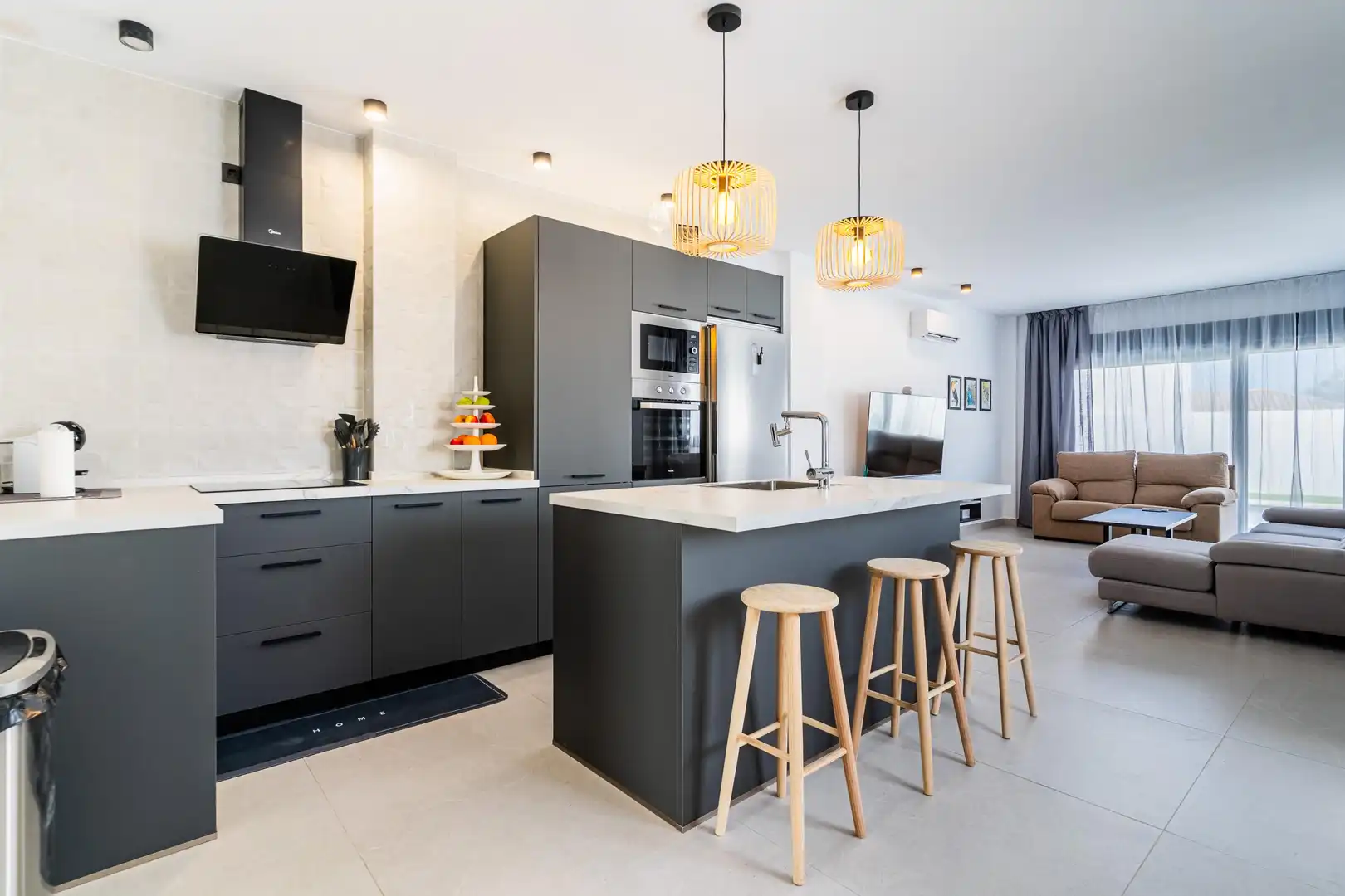 Cocina de Casa o chalet en venta en Chiclana de la Frontera con Jardín privado, Terraza y Piscina