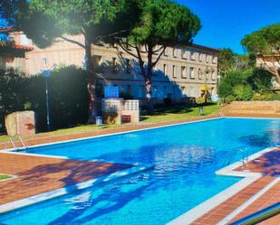 Swimming pool of Apartment to rent in Palamós  with Furnished, Oven and Washing machine
