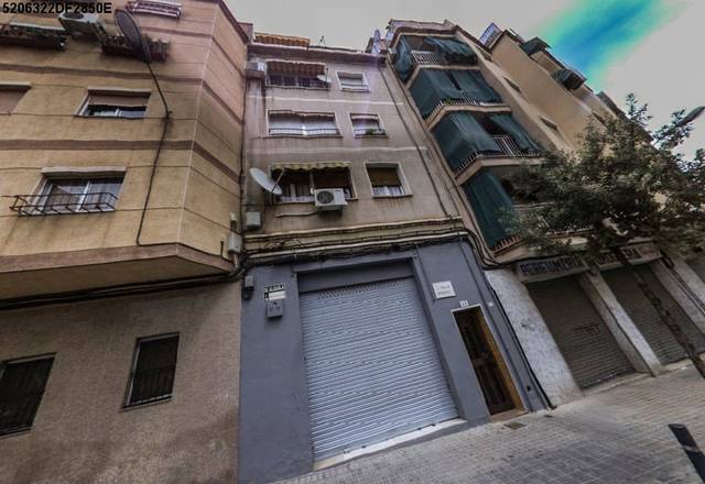 Piso en Venta en Calle De Cervantes en Pubilla Cases
