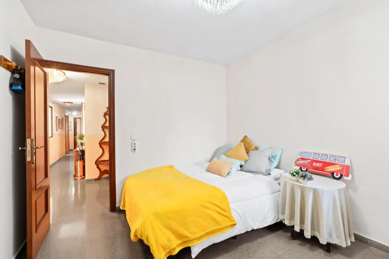 Piso en venta en Calle DEVESA, Altozano - Conde Lumiares