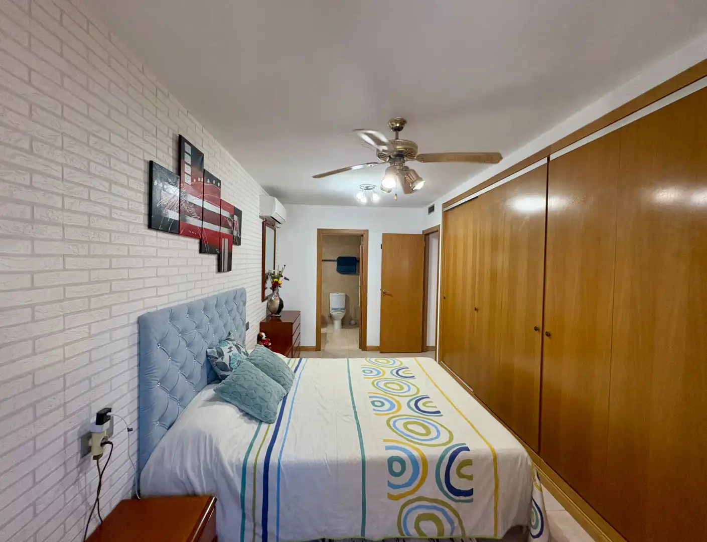 Habitación de Piso en venta en Castellón de la Plana / Castelló de la Plana con Aire acondicionado, Calefacción y Horno