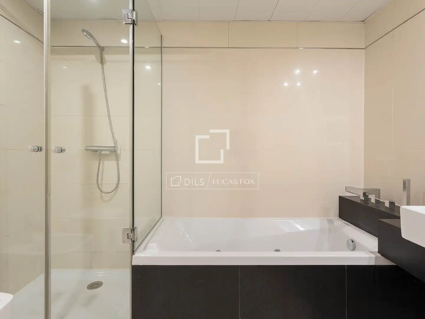 Baño de Ático de alquiler en Sant Martí