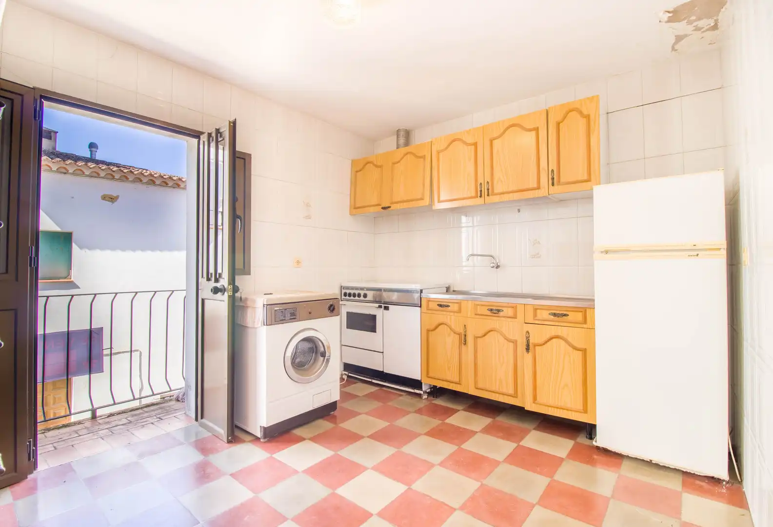 Kitchen of Country homes for sale in Aroche  with Terrace