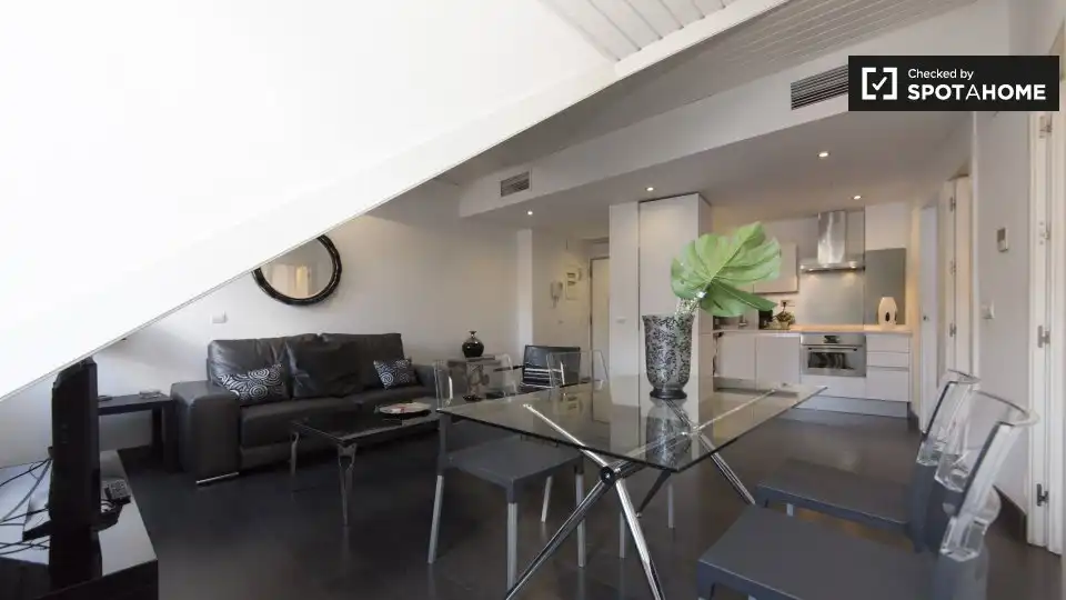 Appartamento con terrazza in affitto a Centro, imagen 2