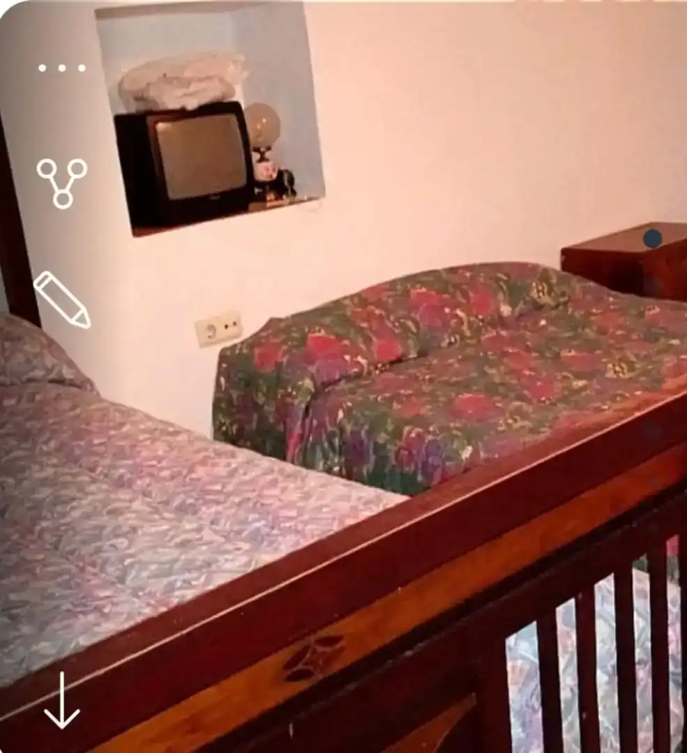 Dormitori de Casa adosada en venda en Alcadozo amb Traster, Moblat i Forn
