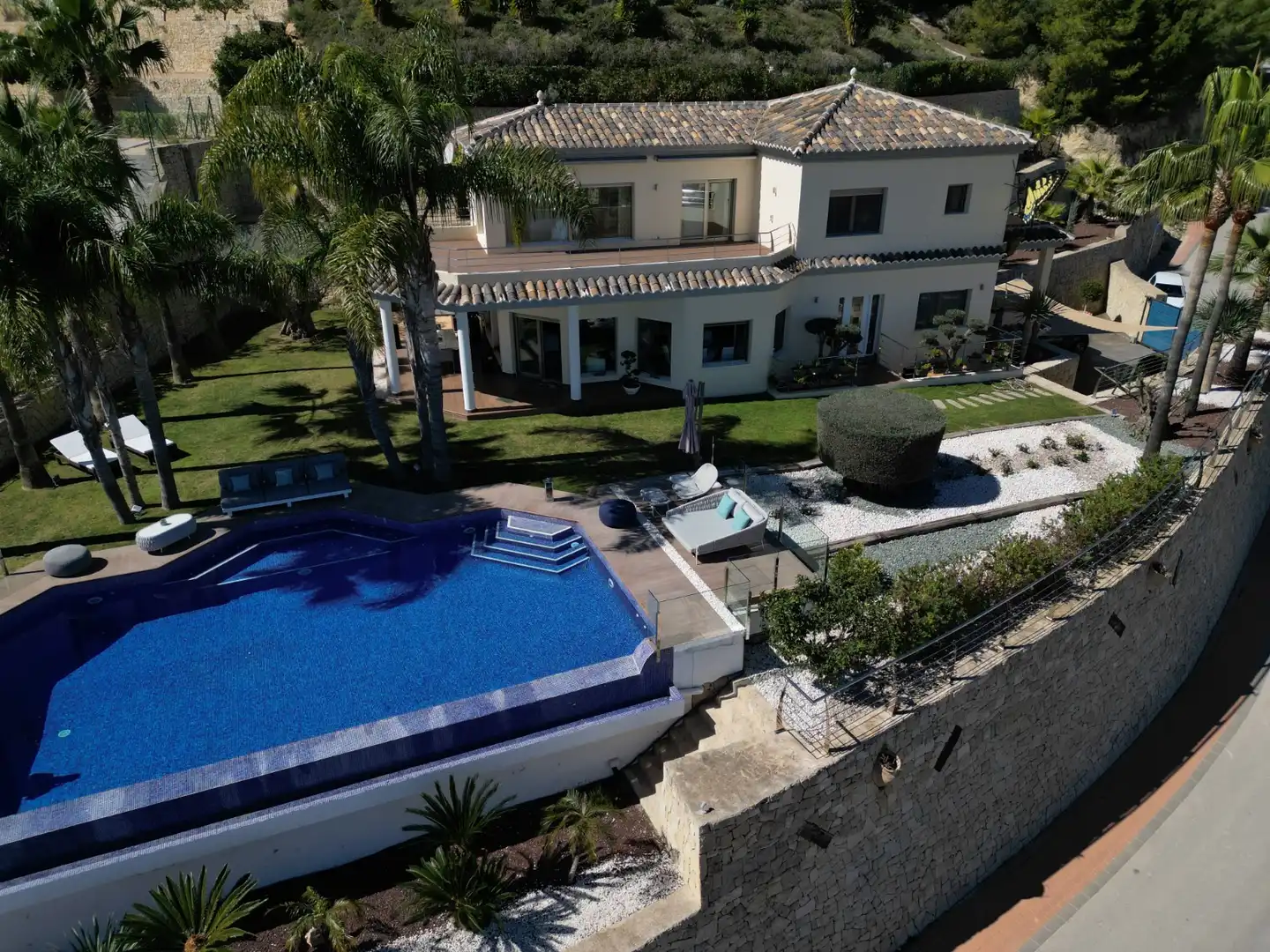 Casa con piscina en venta en Cala Advocat - Baladrar