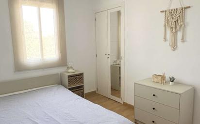 Bedroom of Flat to share in  Valencia Capital  with Air Conditioner and Terrace