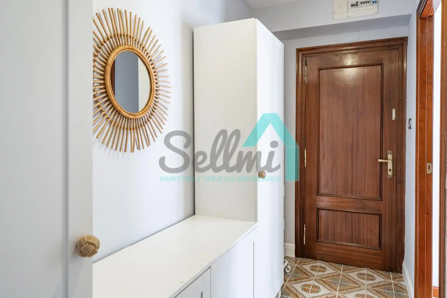 Flat for rent in Gijón   with Heating, Terrace and Furnished