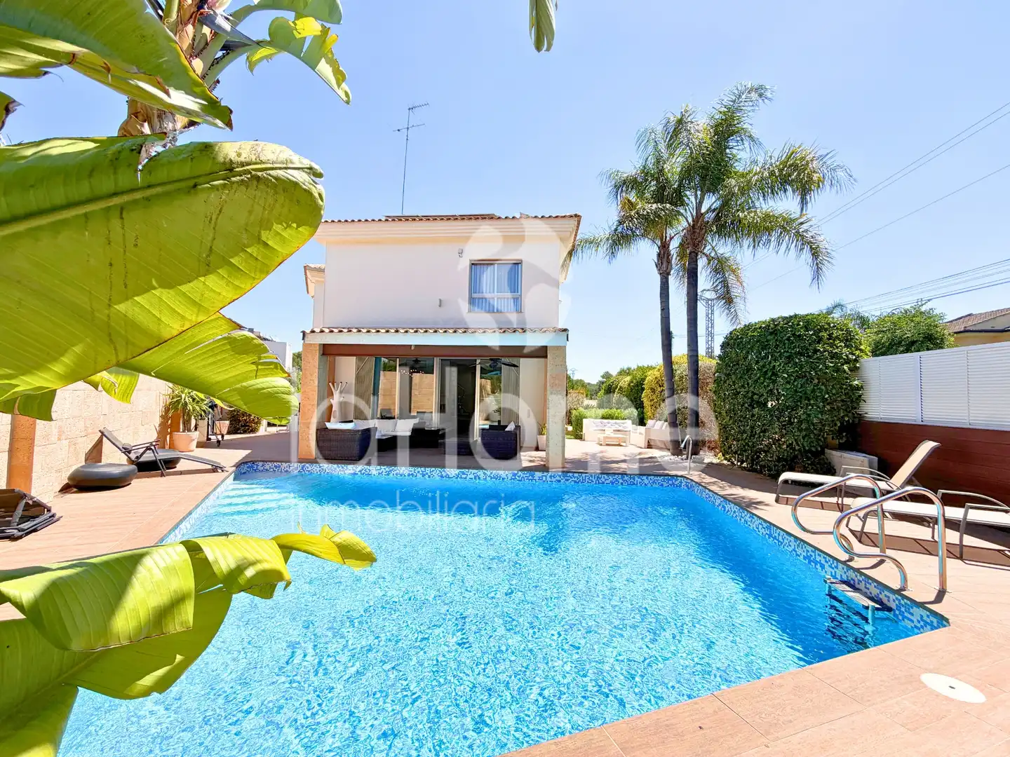 Vista exterior de Casa o chalet en venta en Paterna con Aire acondicionado, Calefacción y Jardín privado