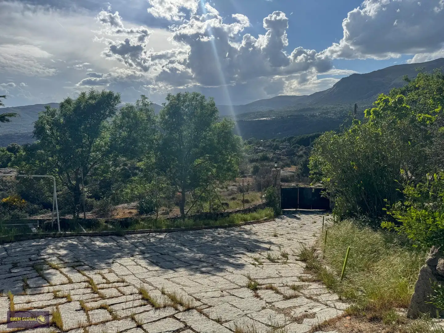 Casa o xalet en venda en Valdemanco amb Jardí privat, Terrassa i Traster