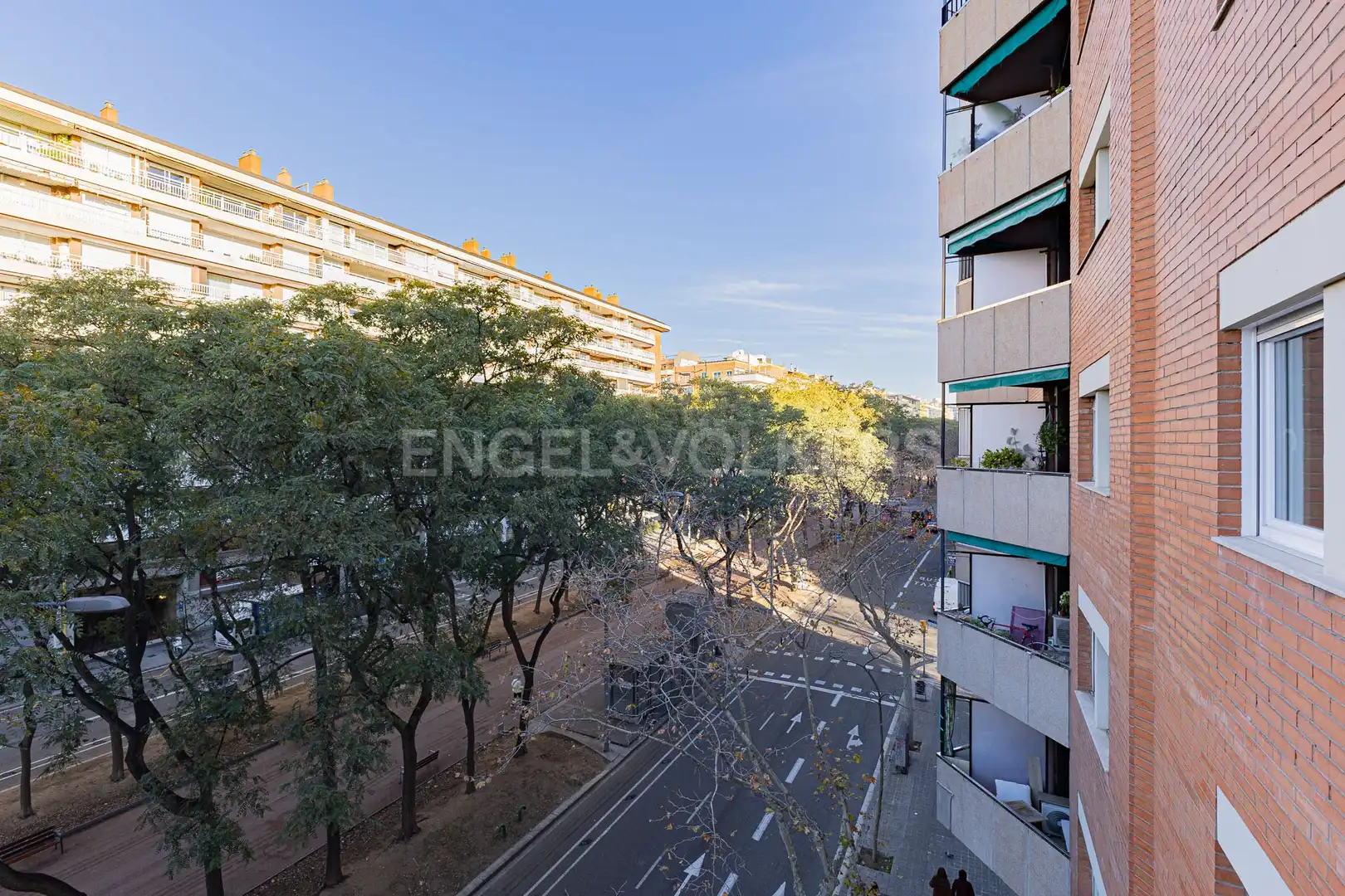 Vista exterior de Piso en venta en Barcelona con Aire acondicionado, Calefacción y Parquet
