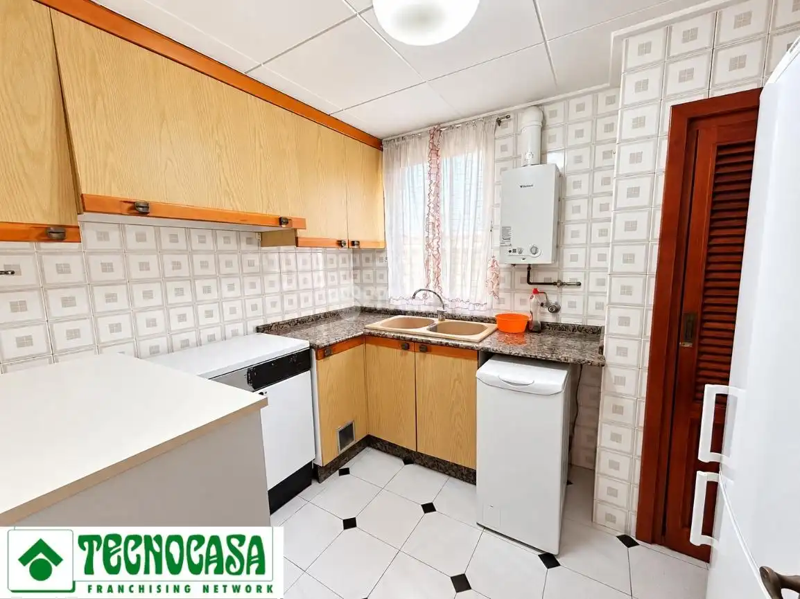 Cuina de Casa o xalet en venda en Manises amb Aire condicionat, Calefacció i Terrassa