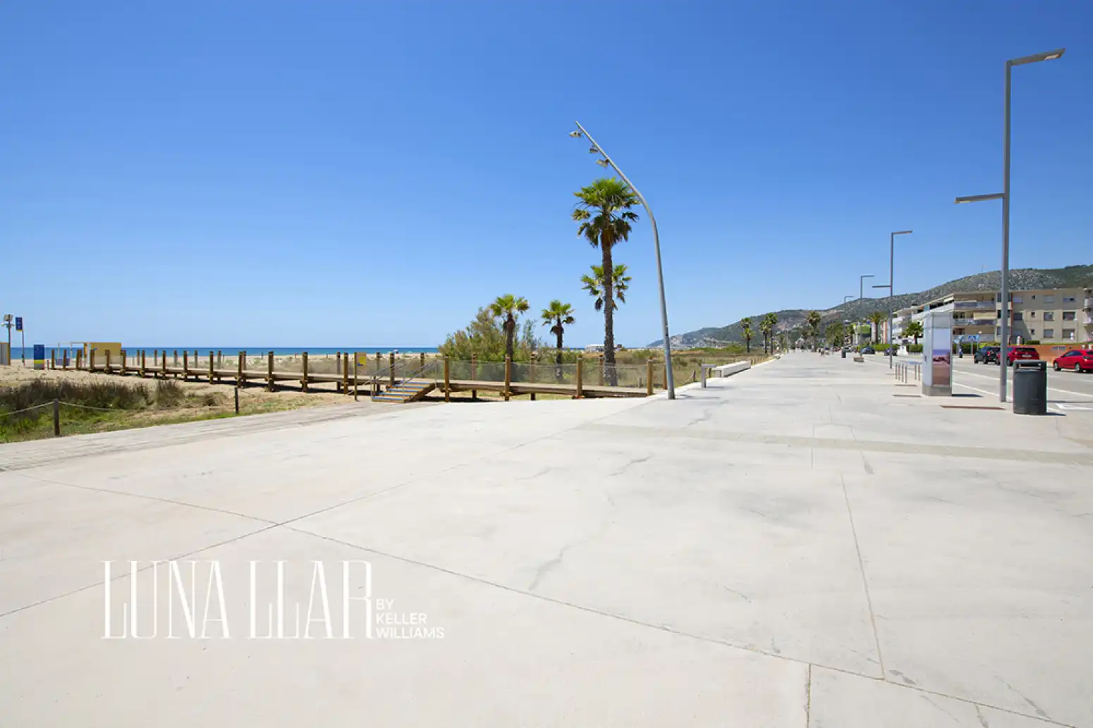 Exterior view of Flat for sale in Castelldefels  with Terrace, Swimming Pool and Community pool